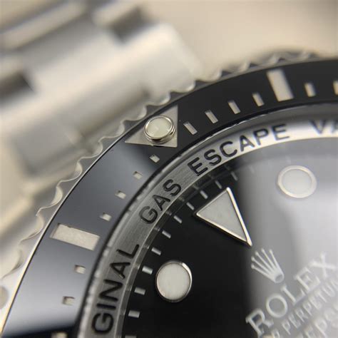 Royal Navy Clearance Diver 116660 Rolex Sea